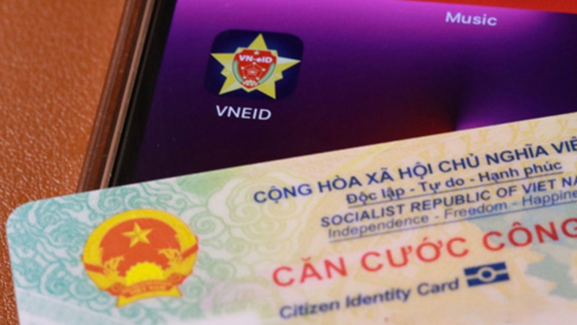 VNeID đã có thể sử dụng và xuất trình giấy tờ xe trên ứng dụng này bắt đầu từ ngày 01/06/2024