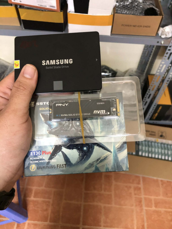 Ổ CỨNG SSD 256GB (LIKENEW)
